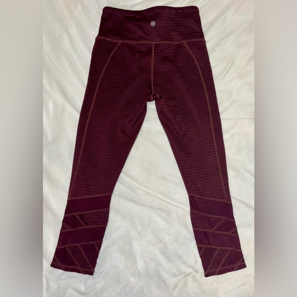 Athleta Cropped Leggings 21” in Burgundy - Picture 3 of 7